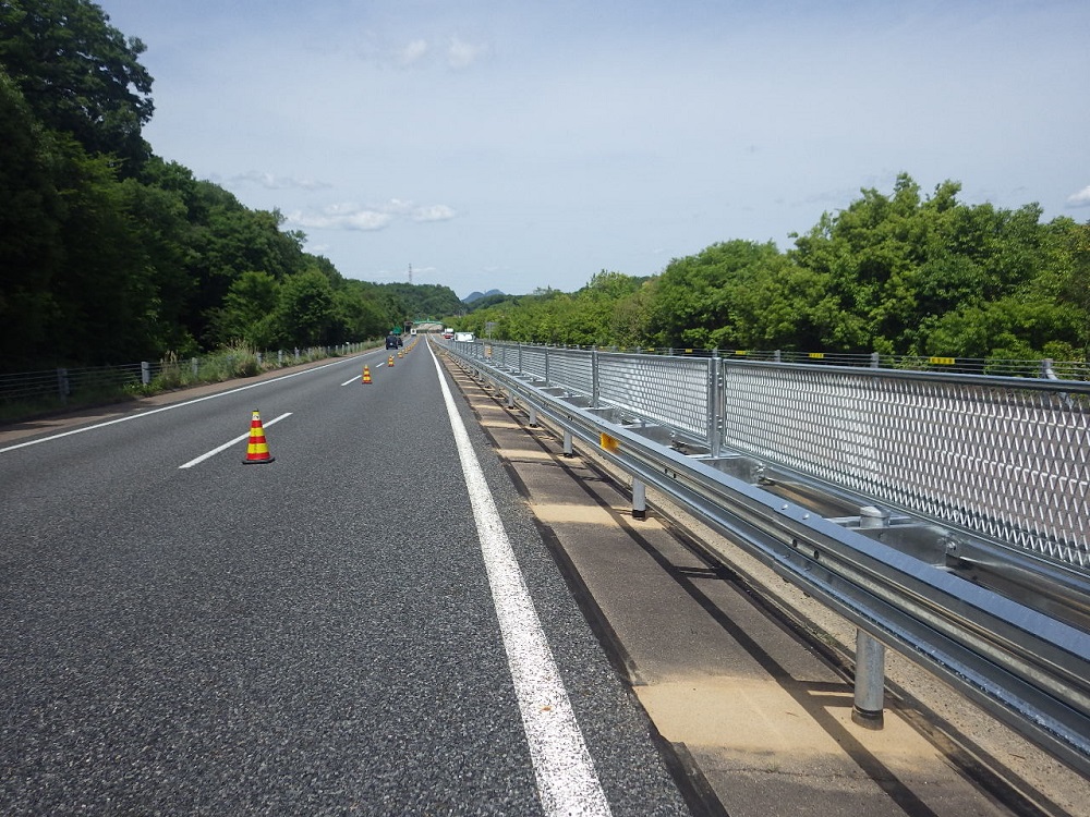 東海北陸自動車道　岐阜管内防護柵工事（2019年度）